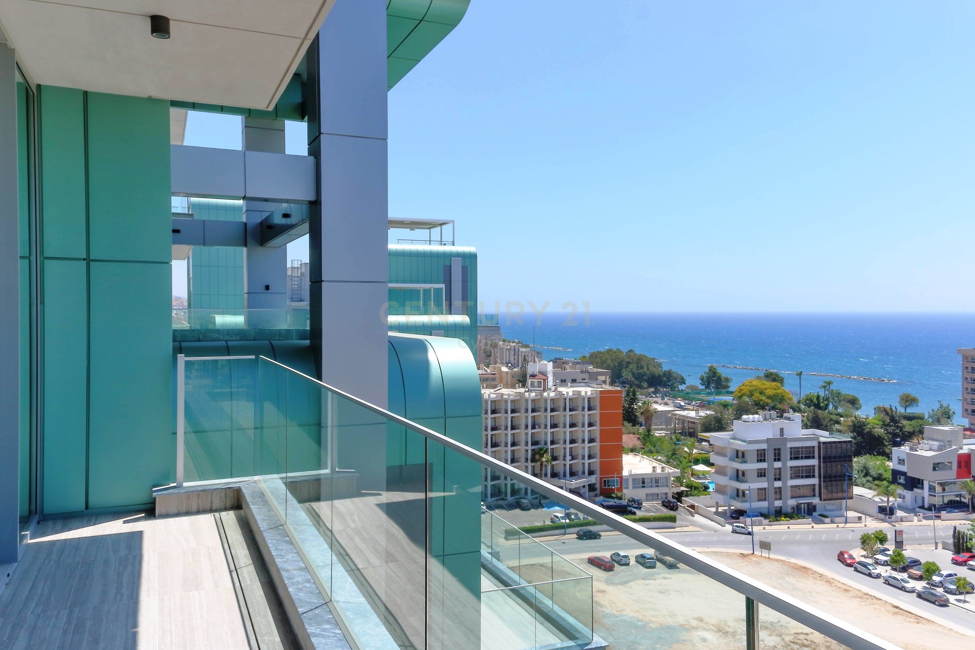 3 bedrooms Apartment in Agios Tychonas, Limassol, Cyprus No. 55572