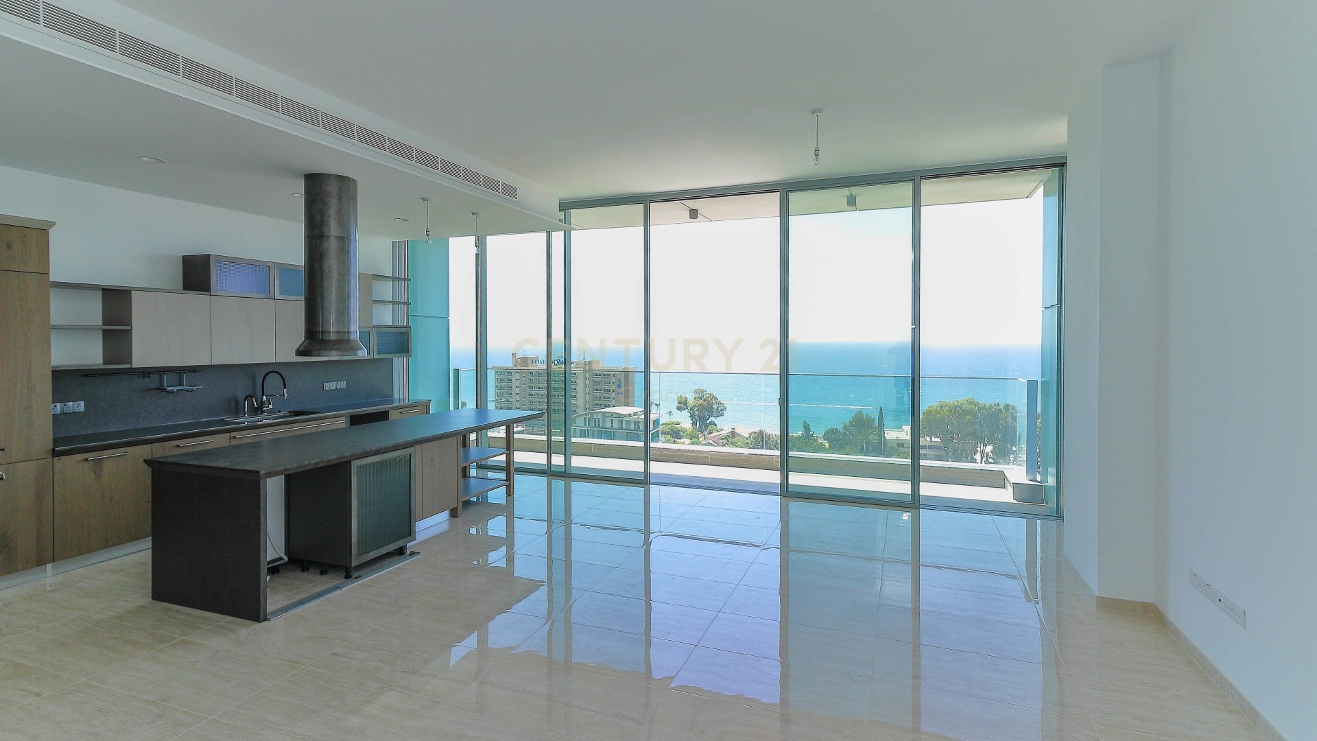 3 bedrooms Apartment in Agios Tychonas, Limassol, Cyprus No. 55572