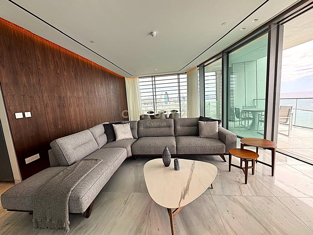 3 bedrooms Apartment in Limassol, Cyprus No. 55569