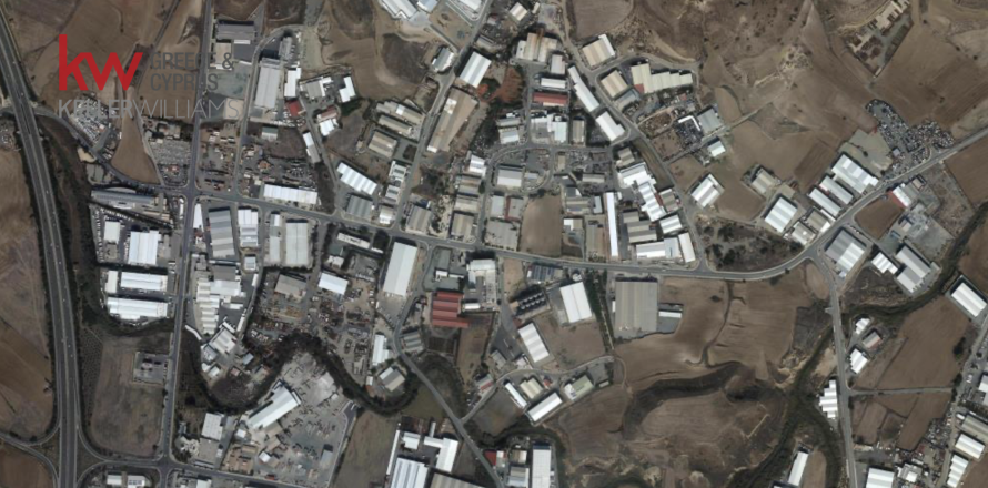 Земельный участок 8240м2 в Дали, Никосия, № 39728