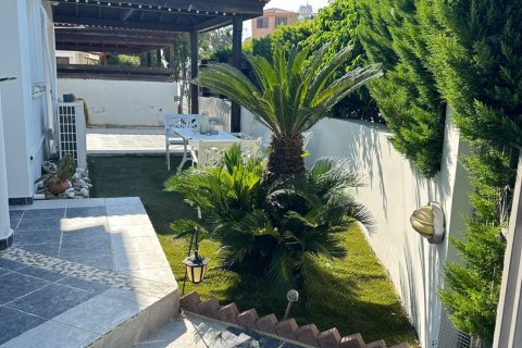 4 chambres Maison de Ville à Strovolos, Nicosia,  No. 39724 3