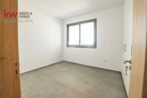 3 bedrooms Apartment in Strovolos, Nicosia,  No. 39723 6