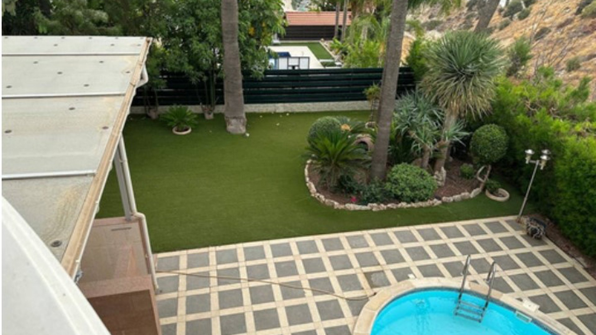 5 bedrooms Villa in Limassol, Cyprus No. 26782