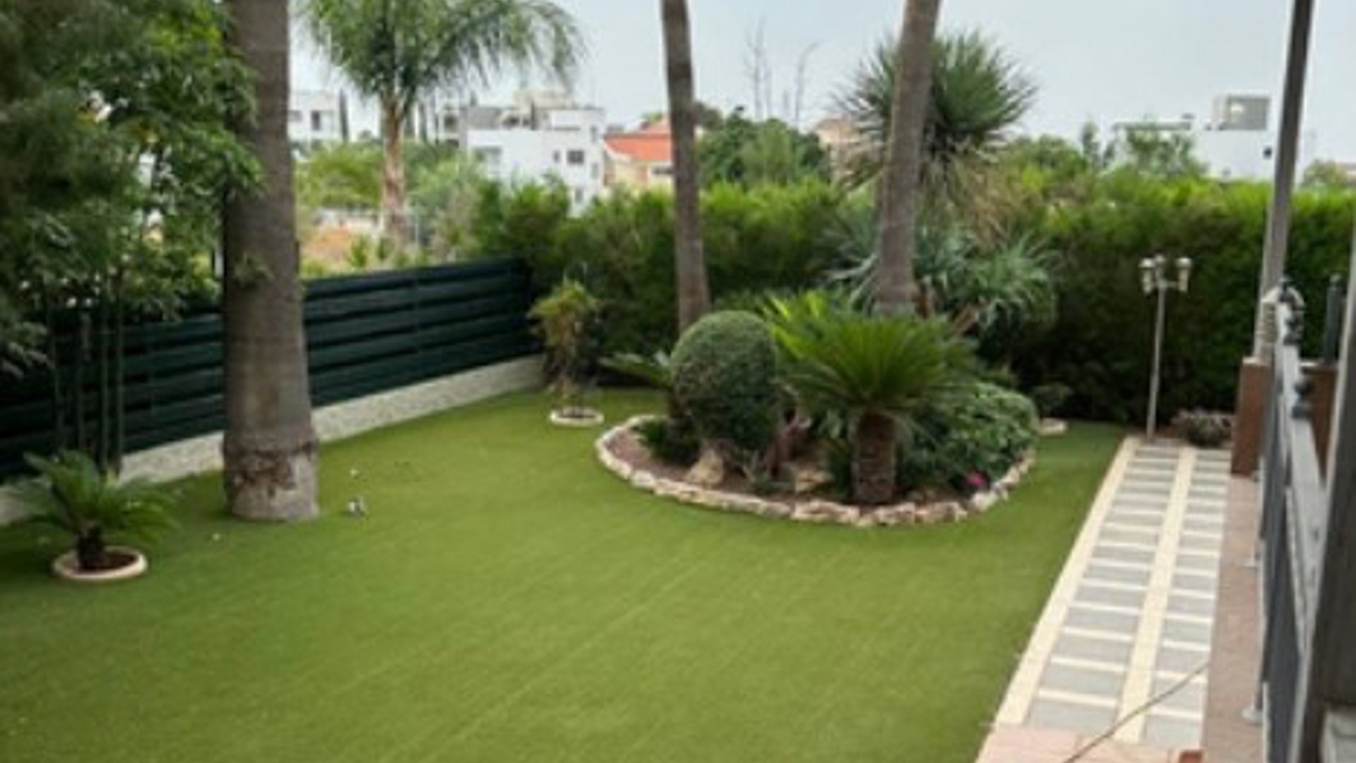 5 bedrooms Villa in Limassol, Cyprus No. 26782