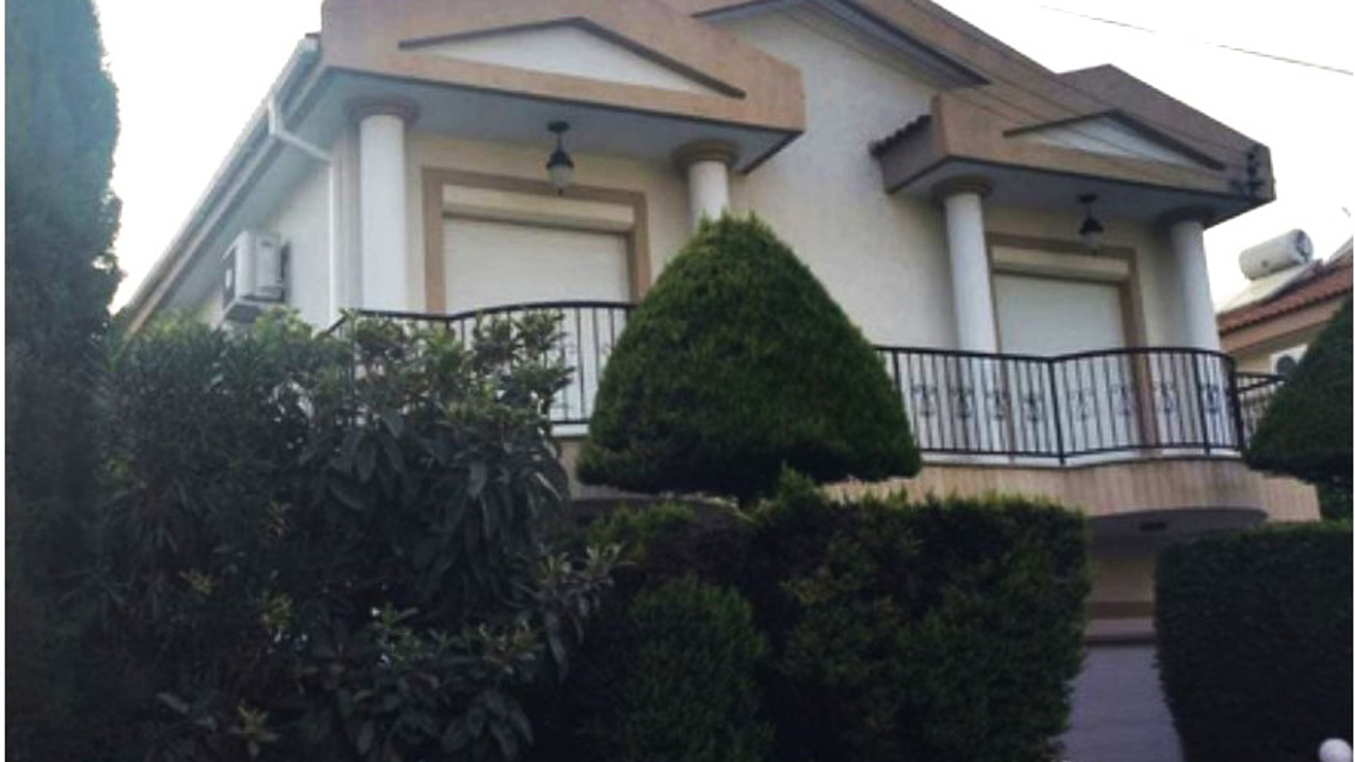 4 bedrooms Villa in Mouttagiaka, Limassol, Cyprus No. 26781