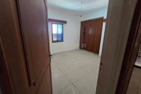 12 bedrooms Building in Agios Pavlos, Limassol,  No. 54267 4