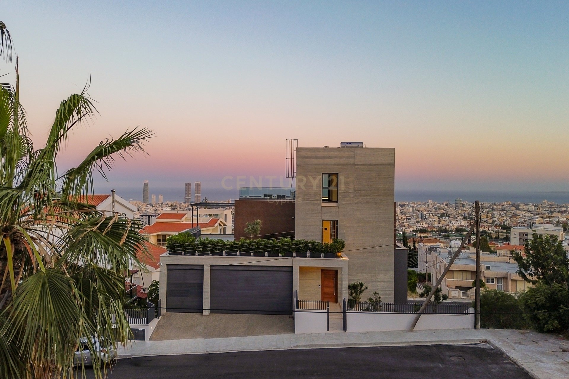 4 bedrooms Villa in Mesa Geitonia, Limassol, Cyprus No. 55828