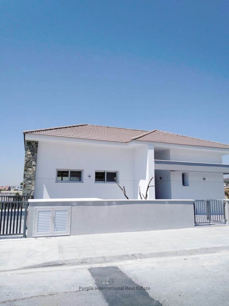 4 bedrooms Villa in Limassol, Cyprus No. 36316