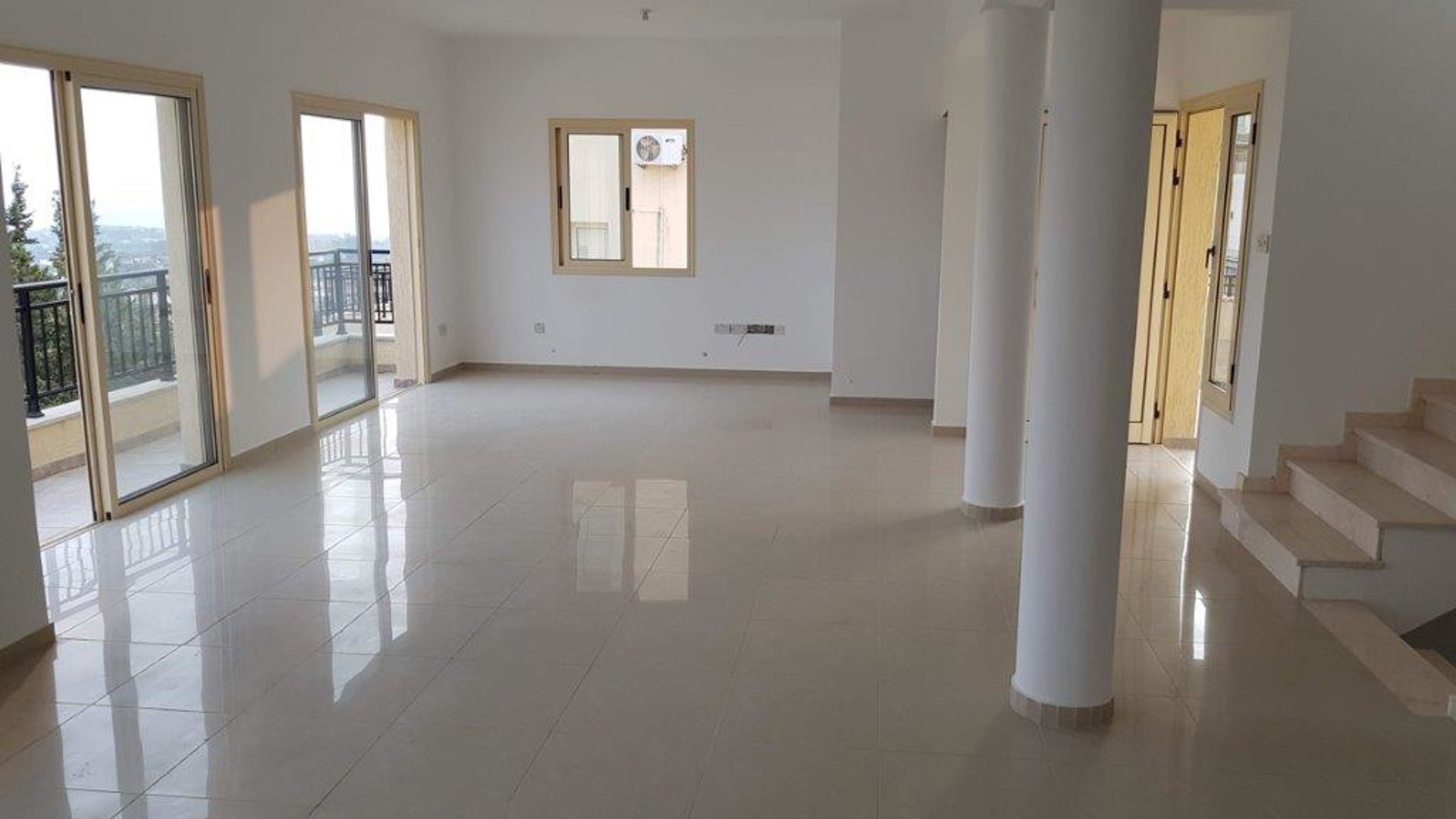 4 bedrooms Villa in Pegeia, Paphos, Cyprus No. 28331