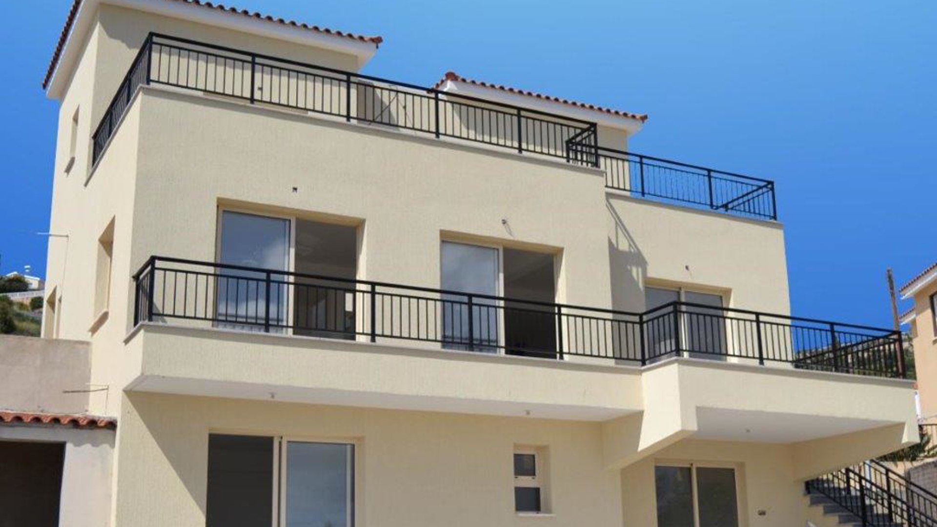 4 bedrooms Villa in Pegeia, Paphos, Cyprus No. 28331