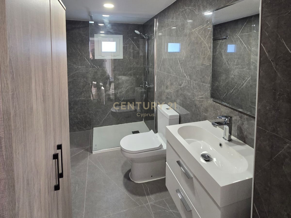 2 chambres Appartement à Mouttagiaka, Limassol, Chypre No. 58247