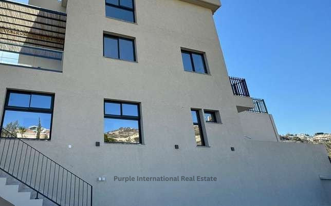 3 bedrooms Villa in Agios Tychonas, Limassol, Cyprus No. 35956