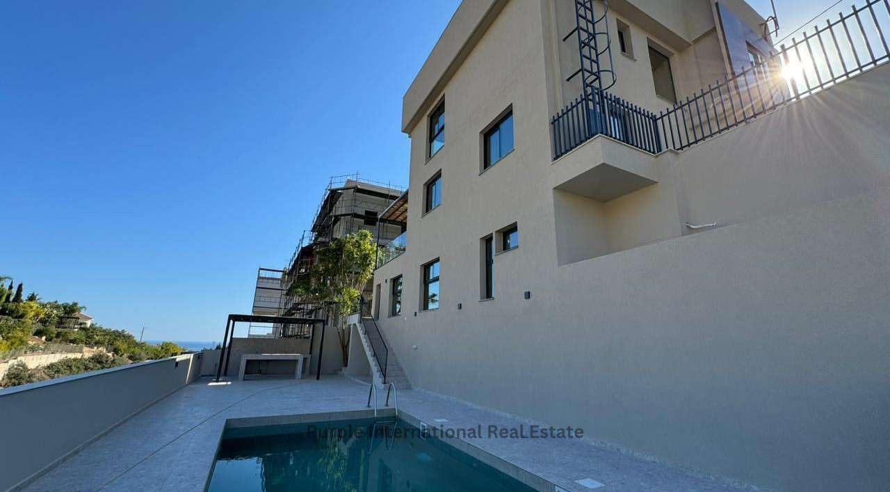 3 chambres Villa à Agios Tychonas, Limassol, Chypre No. 35955