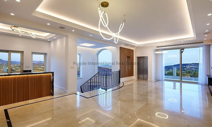 5 bedrooms Villa in Parekklisia, Limassol, Cyprus No. 37468