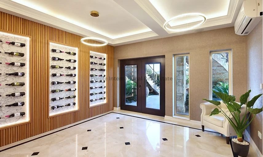 5 bedrooms Villa in Parekklisia, Limassol, Cyprus No. 37468