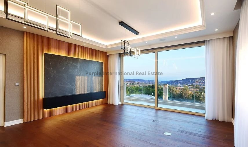 5 bedrooms Villa in Parekklisia, Limassol, Cyprus No. 37468