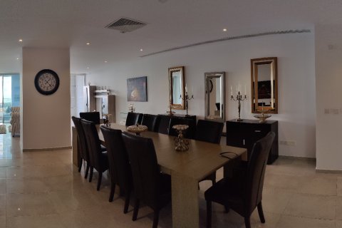 3 bedrooms Apartment in Paphos,  No. 49243 5