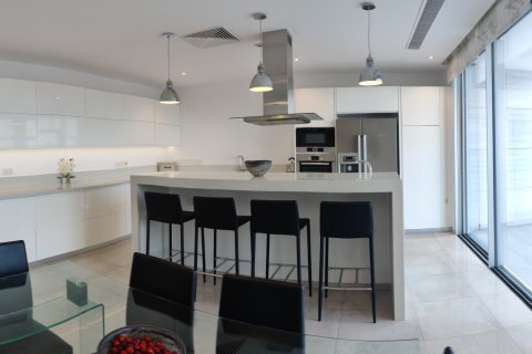 3 bedrooms Apartment in Paphos,  No. 49243 13