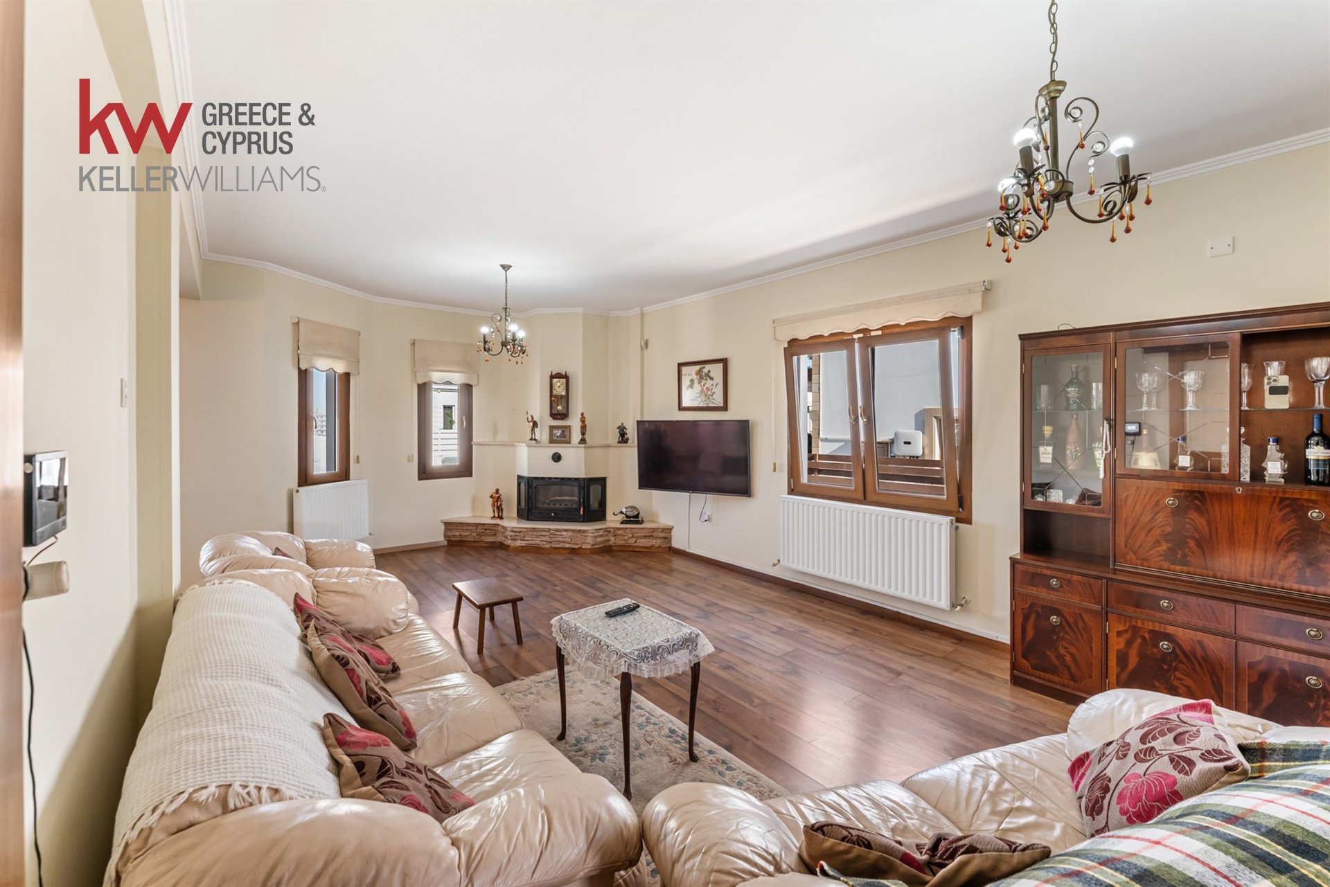 3 bedrooms Bungalow in Pyla, Larnaka, Cyprus No. 52287