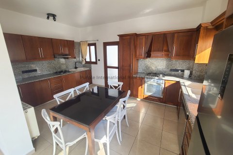 4 bedrooms Villa in Tsada, Paphos,  No. 39373 3