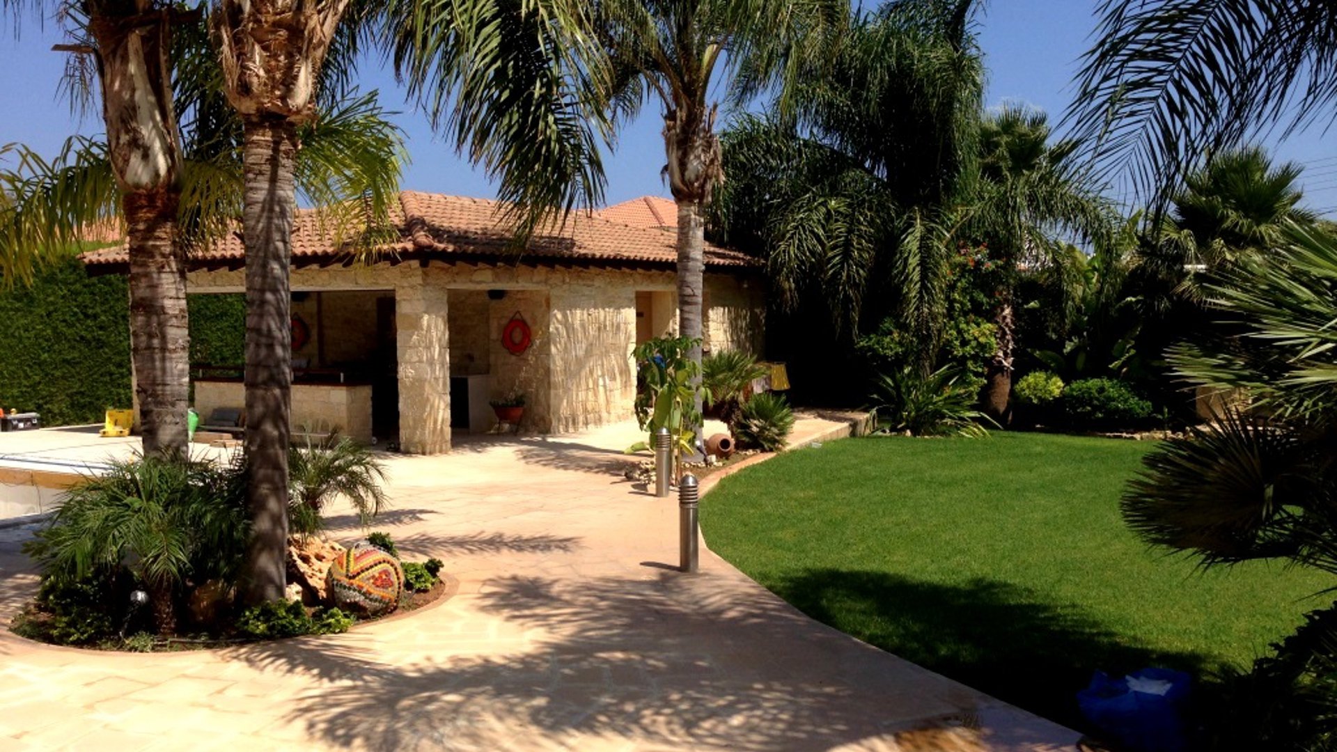 4 bedrooms Villa in Limassol, Cyprus No. 25597