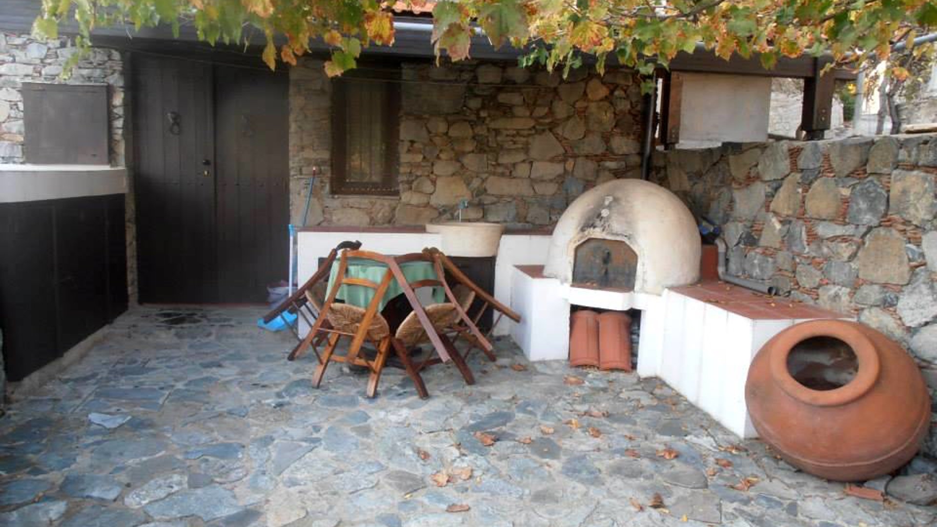 3 bedrooms Villa in Troodos, Limassol, Cyprus No. 25598