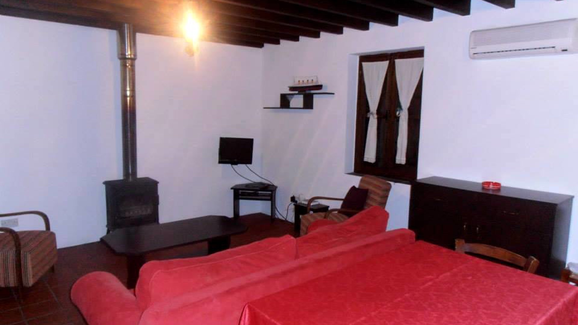 3 bedrooms Villa in Troodos, Limassol, Cyprus No. 25598