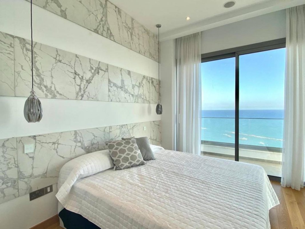 3 dormitorios Apartamento en Limassol, Chipre No. 38421
