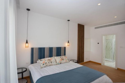 4 bedrooms Townhouse in Limassol,  No. 38423 7