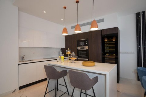 4 bedrooms Townhouse in Limassol,  No. 38423 5