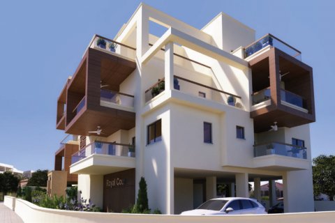 3 bedrooms Apartment in Limassol,  No. 38422 7