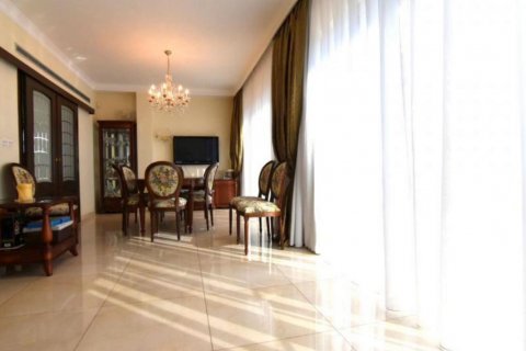 4 bedrooms Apartment in Limassol,  No. 38420 5