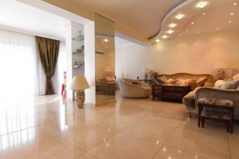 4 bedrooms Apartment in Limassol,  No. 38420