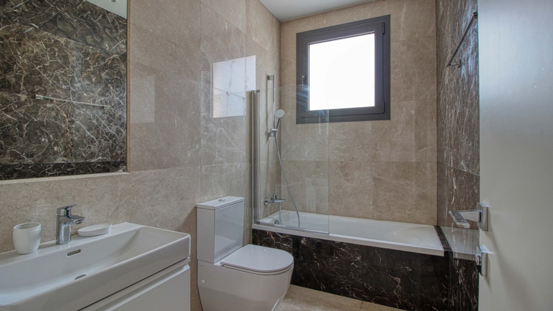 2 bedrooms Apartment in Papas, Limassol, Cyprus No. 30833