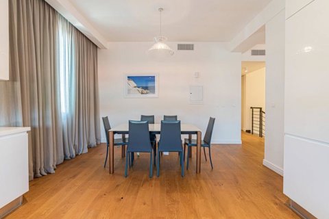 3 bedrooms Duplex in Limassol, Cyprus No. 30831