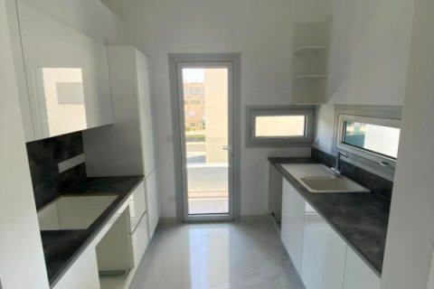 2 bedrooms Apartment in Limassol,  No. 38595 4
