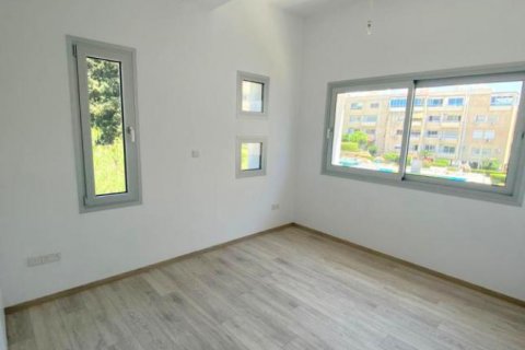 2 bedrooms Apartment in Limassol,  No. 38595 5