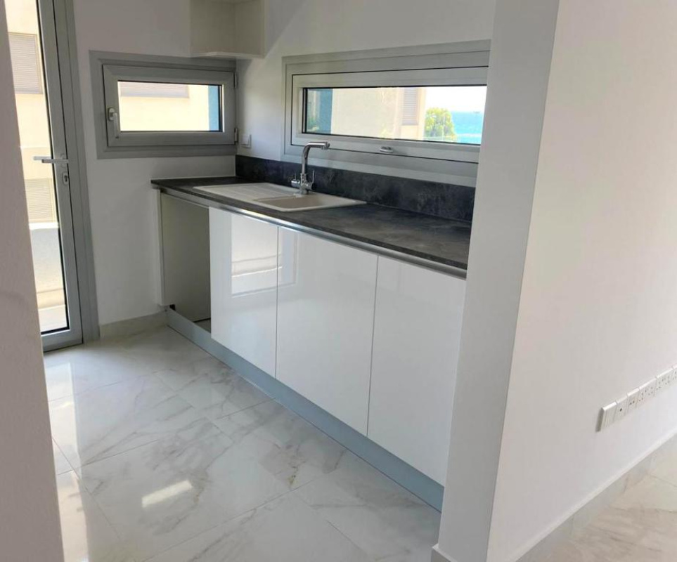 2 bedrooms Apartment in Limassol, Cyprus No. 38595