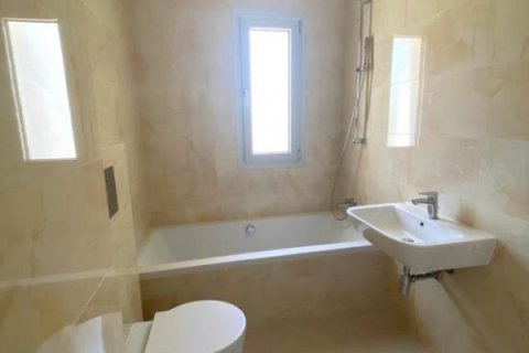 2 bedrooms Apartment in Limassol,  No. 38595 7