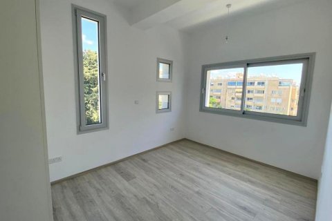 3 bedrooms Apartment in Limassol,  No. 38596 6
