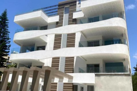 3 bedrooms Apartment in Limassol,  No. 38596