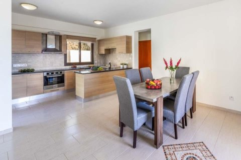 4 bedrooms Villa in Coral Bay, Pegeia, Paphos, No. 41038 12