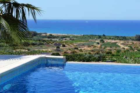 3 bedrooms Villa in Coral Bay, Pegeia, Paphos, No. 41039 17