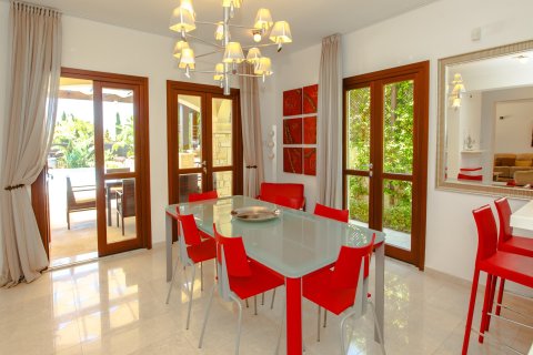 Вилла с 3 спальнями в Куклия, Пафос, № 46419 13