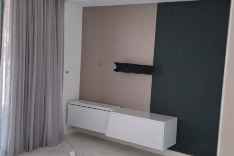 1 bedroom Apartment in Larnaca, Larnaka,  No. 39686 2