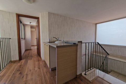 Вилла с 6 спальнями в Лимассол, Лимасол,  № 44292 11