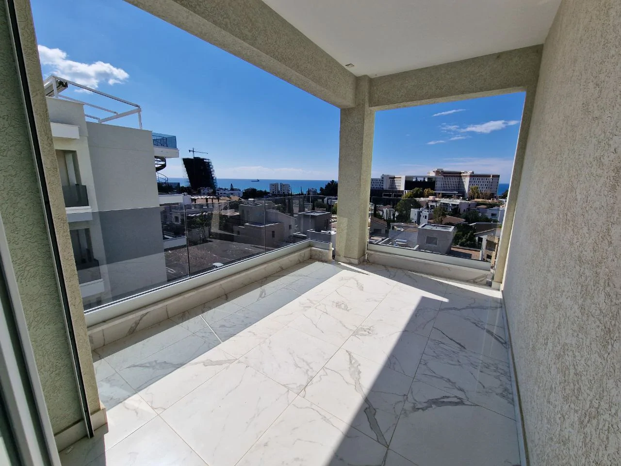 3 bedrooms Apartment in Agios Tychonas, Limassol, Cyprus No. 30277