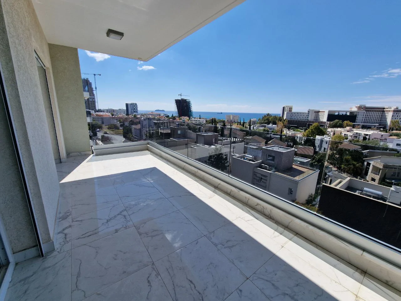 3 bedrooms Apartment in Agios Tychonas, Limassol, Cyprus No. 30277