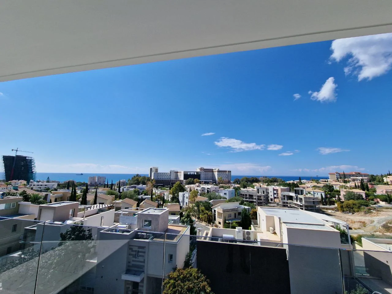 3 bedrooms Apartment in Agios Tychonas, Limassol, Cyprus No. 30277