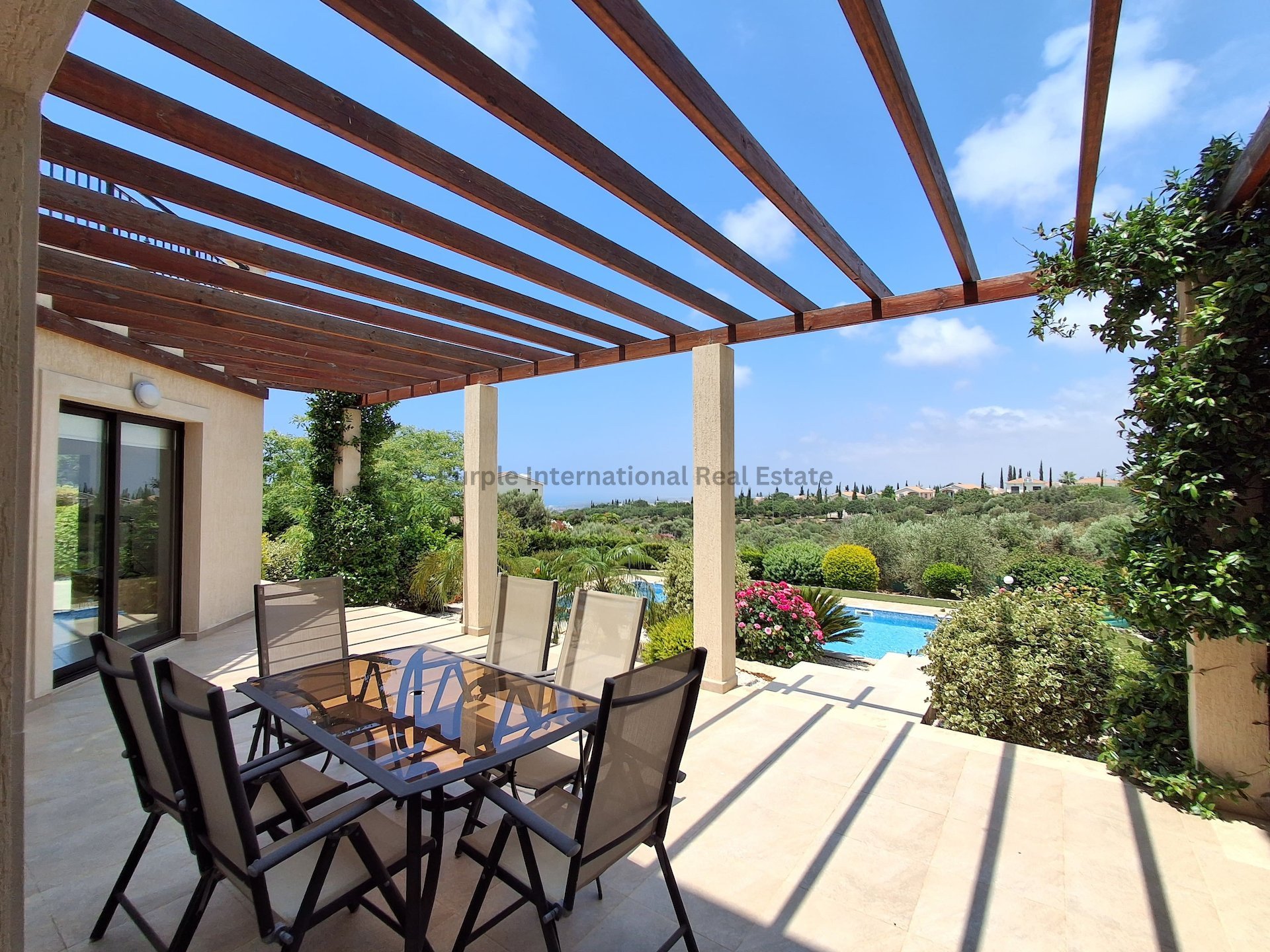 3 dormitorios Villa en Paphos, Chipre No. 57259